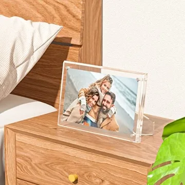 NIUBEE Acrylic 4x6 Picture Frame with Magnets for Displays