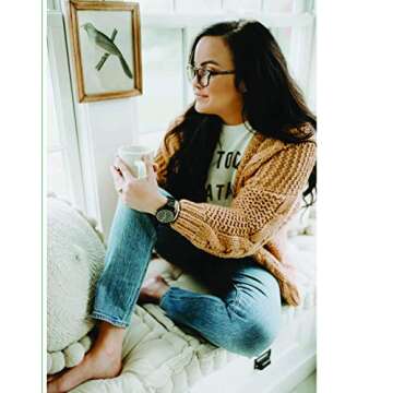 Cozy White Cottage: 100 Ways to Love the Feeling of Being Home