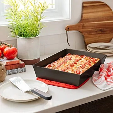Chef Pomodoro Detroit Style Pizza Pan, 10 x 14 inch, Hard Anodized Rectangular Aluminum Deep Dish Pizza Pan, Pre-Seasoned Bakeware Kitchenware