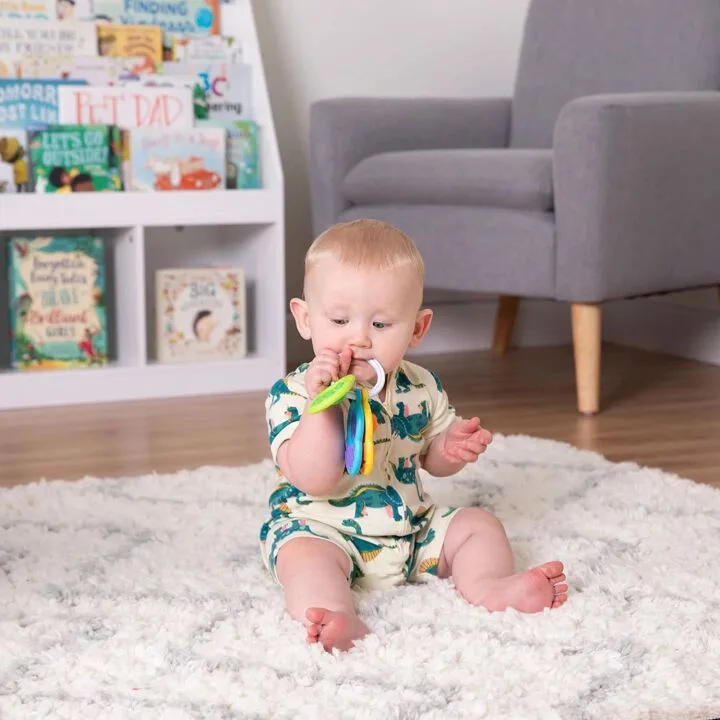 Fat Brain Toys Dimpl Clutch for Babies Ages 0-2