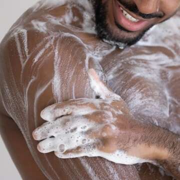 Cremo Rich-Lathering Bourbon & Oak Body Wash, A Sophisticated Blend of Distillers Spice,16 Fl Oz (2-Pack), Packaging may vary