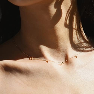 Gold Mama Necklace - Elegant Gifts for New Moms