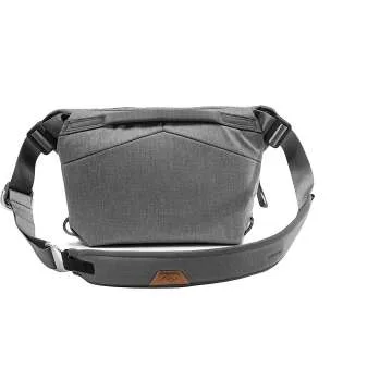 Peak Design Everyday Sling Ash - Stylish Camera Bag