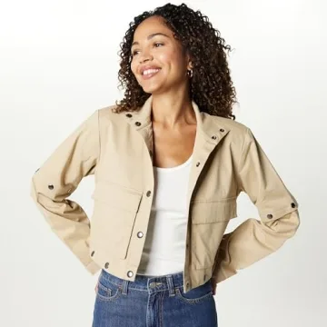 The Drop Women’s Convertible Utility Coat by @takkunda – Style Meets Versatility in Travertine