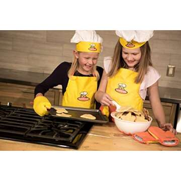 Curious Chef Children's Chef Oven Mitt Set