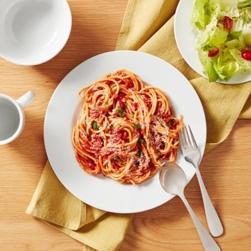 Amazon Basics Porcelain Dinnerware Set - Service for 4