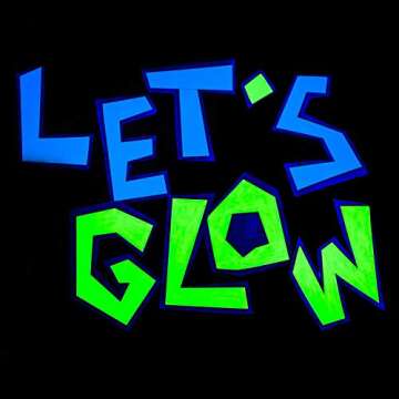 Sunlite 05439-SU CFL Black Light Bulb (BLB), Perfect for Halloween, Spiral Blacklight, 20 Watts, 120 Volts, Medium Base (E26), 463nm, UL Listed, 1 Count (Pack of 1)