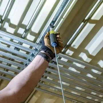 Klein Tools 80019 Tool Set, Multi-Bit Screwdriver and Nut Driver Tool Kit, 28 Different Industrial Strength Bits and Sizes, 4-Piece