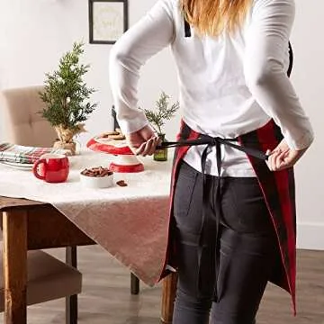DII Unisex Buffalo Check Kitchen Collection, Classic Farmhouse Chef Apron, One Size, Red & Black
