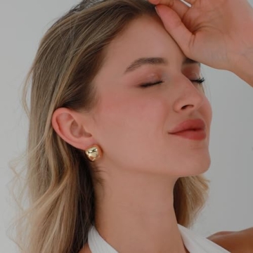 Awinesn Chunky Gold Earrings for Women Trendy Gold Statement Drop Stud Earrings Dainty Thick Stud Earrings Hypoallergenic 14K Gold Plated Square Heart Geometric Earrings Jewelry Gifts for Women