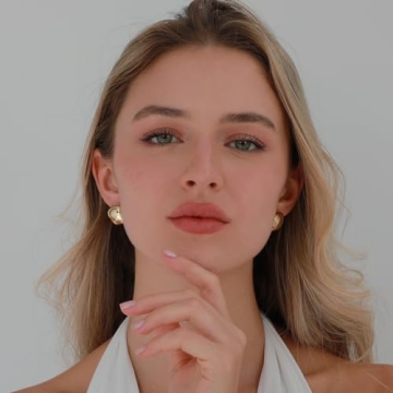 Awinesn Chunky Gold Earrings for Women Trendy Gold Statement Drop Stud Earrings Dainty Thick Stud Earrings Hypoallergenic 14K Gold Plated Square Heart Geometric Earrings Jewelry Gifts for Women