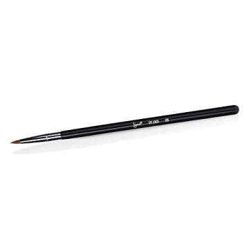 Sigma Beauty E05 Eye Liner Brush – Thin Eyeliner Brush with a Fine, Tapered Tip for Precise Application of Gel or Liquid Eyeliner Along Lash Lines, Skin-Safe Eyeliner Makeup Brush