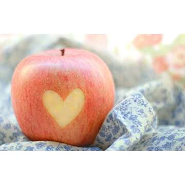 Glade Apple Cinnamon Candle Jar - Elevate Your Space with Comforting Aroma