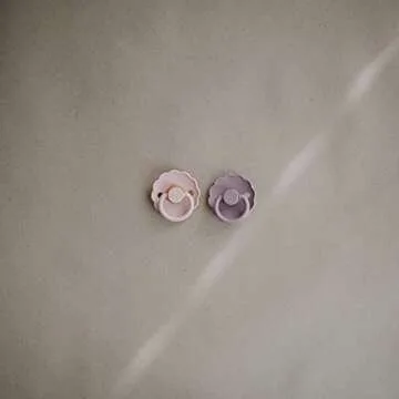 FRIGG Daisy Natural Rubber Pacifier 2-Pack for Infants