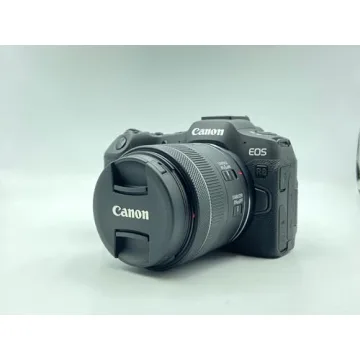 Canon R8 Mirrorless Camera Full-Frame Performance