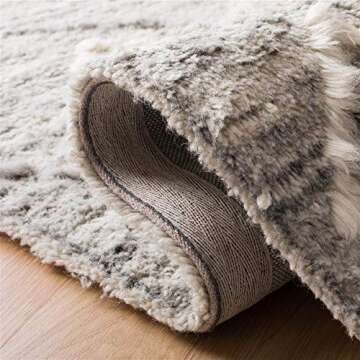 Luxurious SAFAVIEH Casablanca Area Rug for Your Home