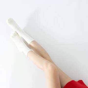 Yoga Pilates Socks with Grips for Women Non Slip Solid Colored Fleece Cushioned Mid Calf Crew Socks for Barre Ballet Dance (Cream White)