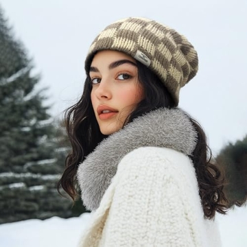 Stylish Plaid Women's Beanie for Winter Warmth