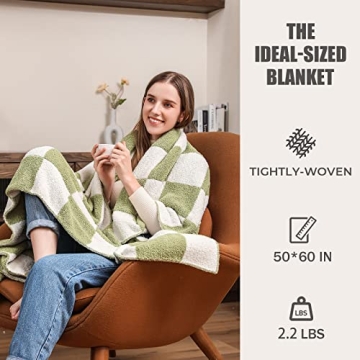 QQP Checkered Throw Blanket Soft Cozy Microfiber Reversible