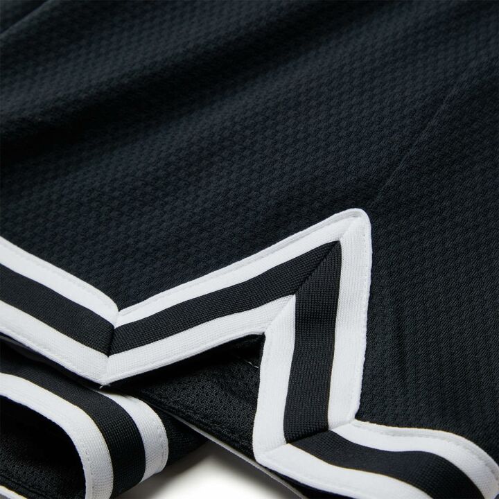 Nike DriFit DNA Shorts for Boys 10-12 - Black/White