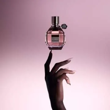 Viktor&Rolf - Flowerbomb Eau de Parfum - Women's Perfume - Floral & Woody - With Notes of Rose, Peony & Patchouli - 1.7 Fl Oz