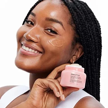 Innisfree Cherry Blossom Glow Jelly Cream for Radiant Skin