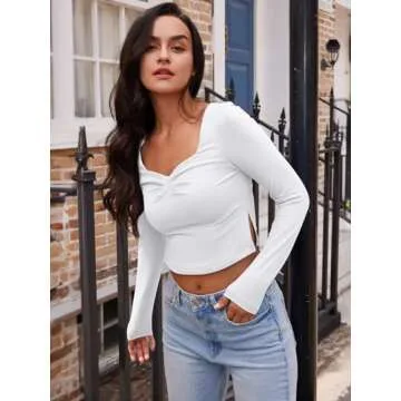 Trendy Queen Women's Long Sleeve Crop Top for Stylish Flair