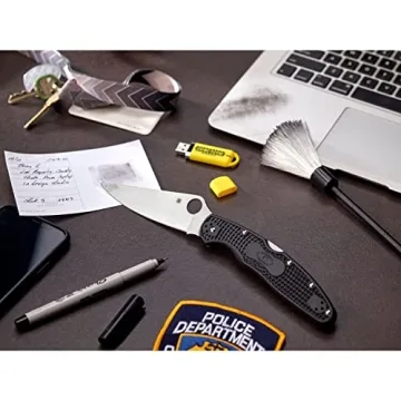 Spyderco Police 4 Lightweight Knife | VG-10 Steel Excellence