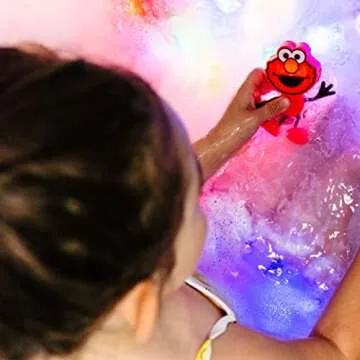 Glo Pals x Sesame Street Water-Activated Bath Toy with 6 Reusable Light-Up Cubes for Sensory Play (Elmo, Cubes with Character)