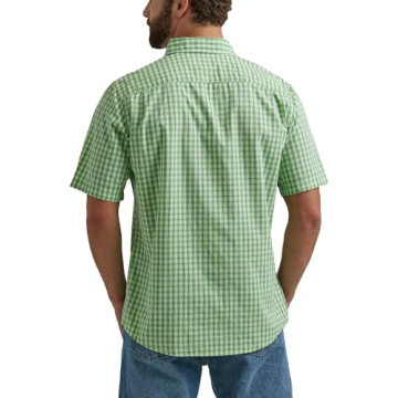 Wrangler Authentics Men's Classic Plaid Short Sleeve Shirt