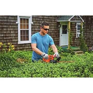 BLACK+DECKER 17-Inch Electric Hedge Trimmer for Easy Trimming