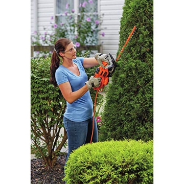 BLACK+DECKER 17-Inch Electric Hedge Trimmer for Easy Trimming