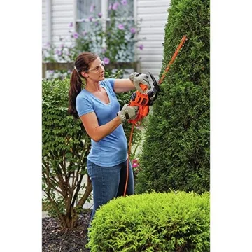 BLACK+DECKER 17-Inch Electric Hedge Trimmer for Easy Trimming