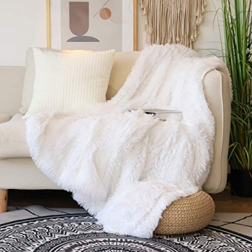 Tuddrom Soft Faux Fur Throw Blanket for Cozy Living