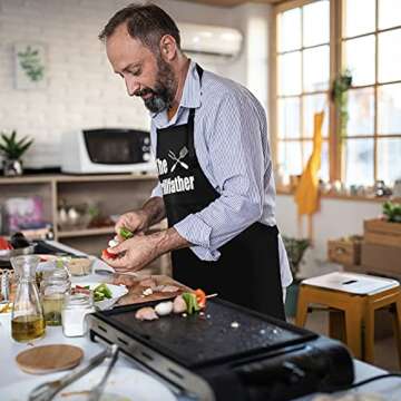 Aprons for Men, Mens Apron, Funny Aprons for Men, with 2 Pockets Adjustable Kitchen Chef Apron for Grilling Cooking BBQ, Husband Birthday Gift, Gifts for Husband, Father's Day Gifts for Dad.