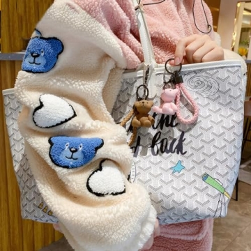 Yaihsuy Bear Resin Keychain for Women and Girls