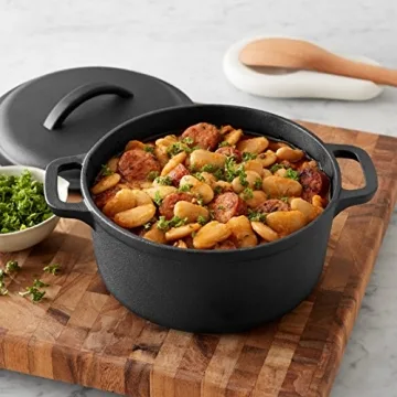 Cast Iron Mini Dutch Oven 2-Quart with Lid