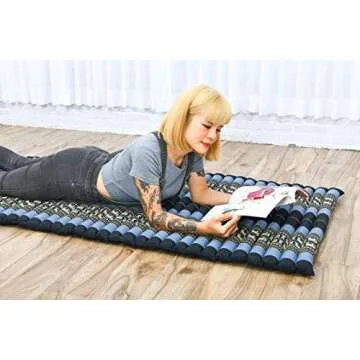 Leewadee - Foldable Floor Mattress - Japanese Roll Up Futon -Trifold Tatami Mat- Guest Floor Bed - Camping Mattress - Thai Massage Mat, Kapok Filled, 75 x 28 inches, Blue