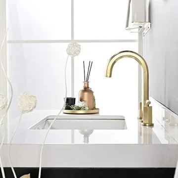 Elegant Phiestina Widespread Gold Bathroom Faucet