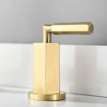 Elegant Phiestina Widespread Gold Bathroom Faucet