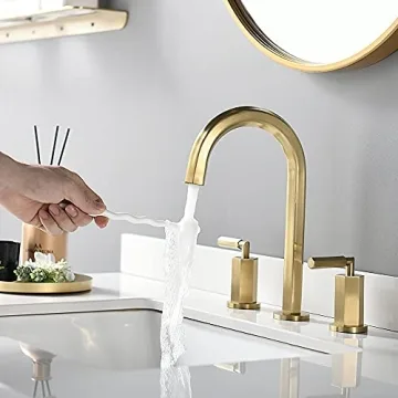 Elegant Phiestina Widespread Gold Bathroom Faucet