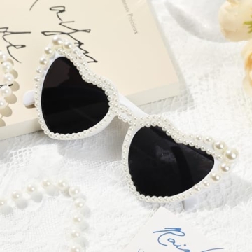 Stylish YOGFIT Heart Pearl Sunglasses for Women