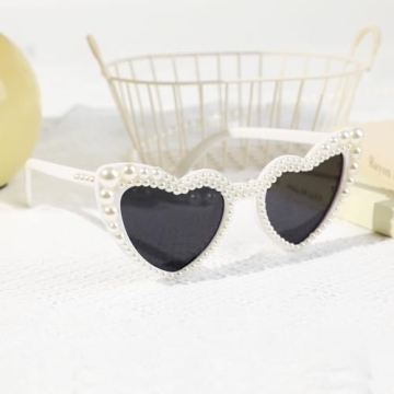 Stylish YOGFIT Heart Pearl Sunglasses for Women