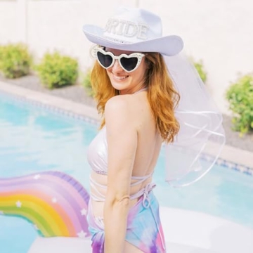 Stylish YOGFIT Heart Pearl Sunglasses for Women