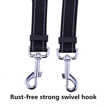 Innovative Dual Dog Leash Coupler for Tangle-Free Walks