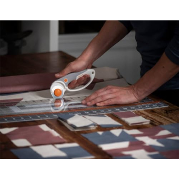 Fiskars Classic Rotary Cutter - Effortless Precision Cutting Tool