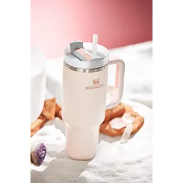 STANLEY 40oz Quencher H2.0 Tumbler in Rose Quartz