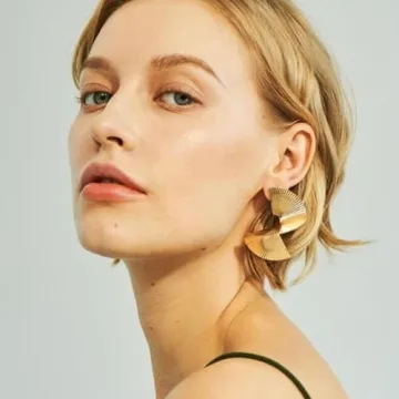 Bmadge Gold Geometric Earrings: Stylish Statement Jewelry