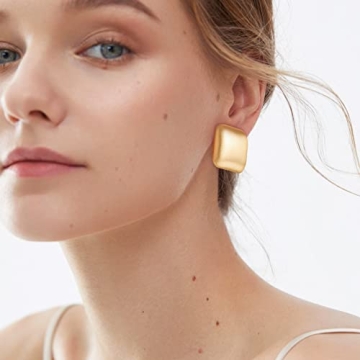 Funtopia Chunky Gold Hoop Earrings Set for Women