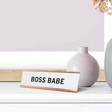 Stylish Boss Babe Desk Sign for Professional Women